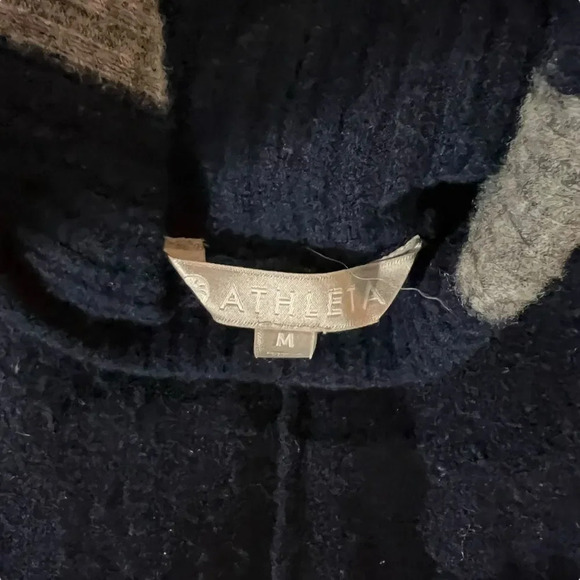 HP! ATHLETA TRANSIT COLORBLOCK PULLOVER TURTLENECK SWEATER SIZE MEDIUM - Picture 3 of 4